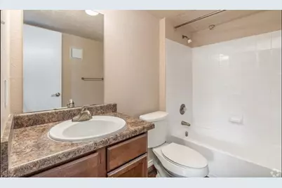 601 E Ash Ln, Euless, TX 76039 - Photo 6