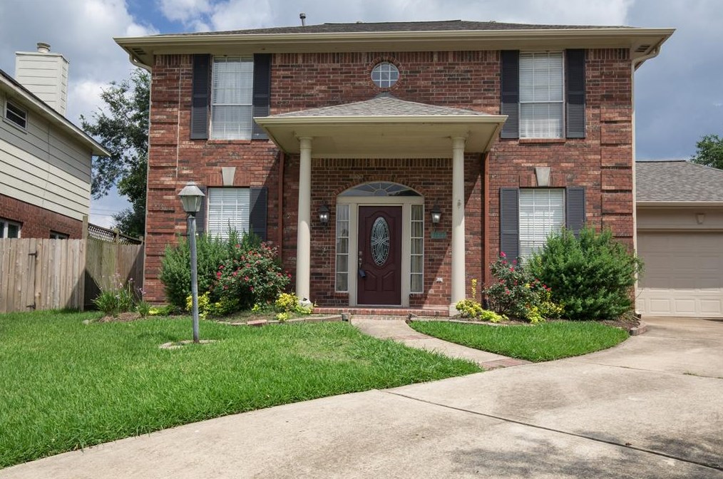 3223 Alexander Parc Dr, Pearland, TX 77581