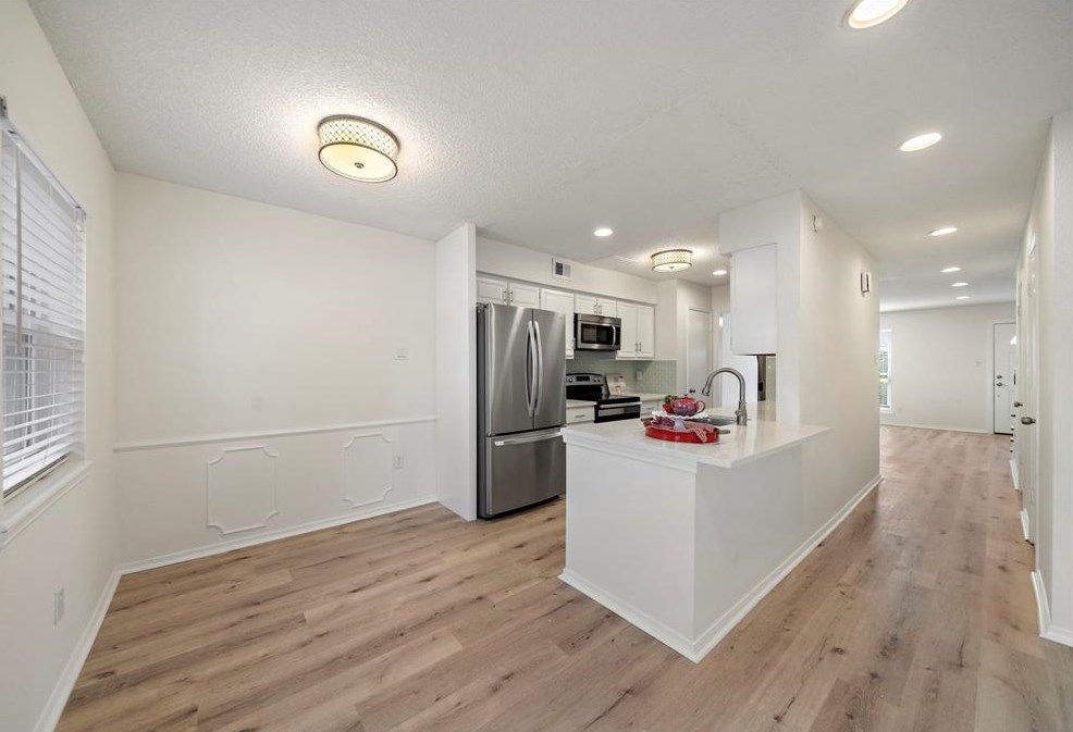 1227 Country Place Dr, Houston, TX 77079