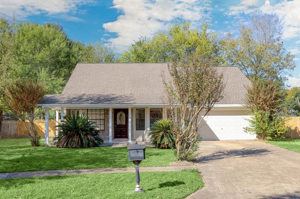 10626 Trading Post Dr, Houston TX  77064-7042 exterior