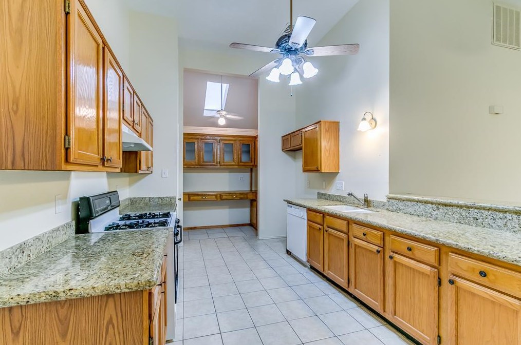 8614 Windell Ln, Houston, TX 77040