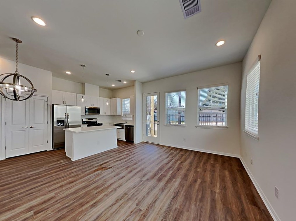 9902 Clark Rd #r, Houston, TX 77076