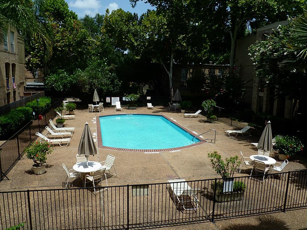 4643 Wild Indigo St #411, Houston, TX 77027