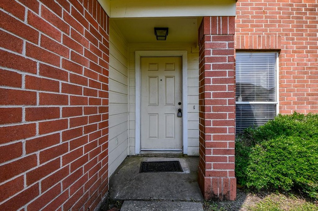 16311 Blue Rock Springs Dr, Houston, TX 77073