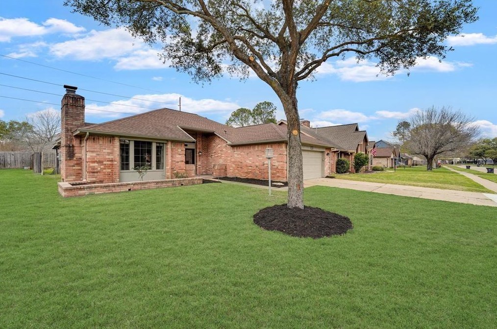 758 Rolling Mill Dr, Sugar Land, TX 77498