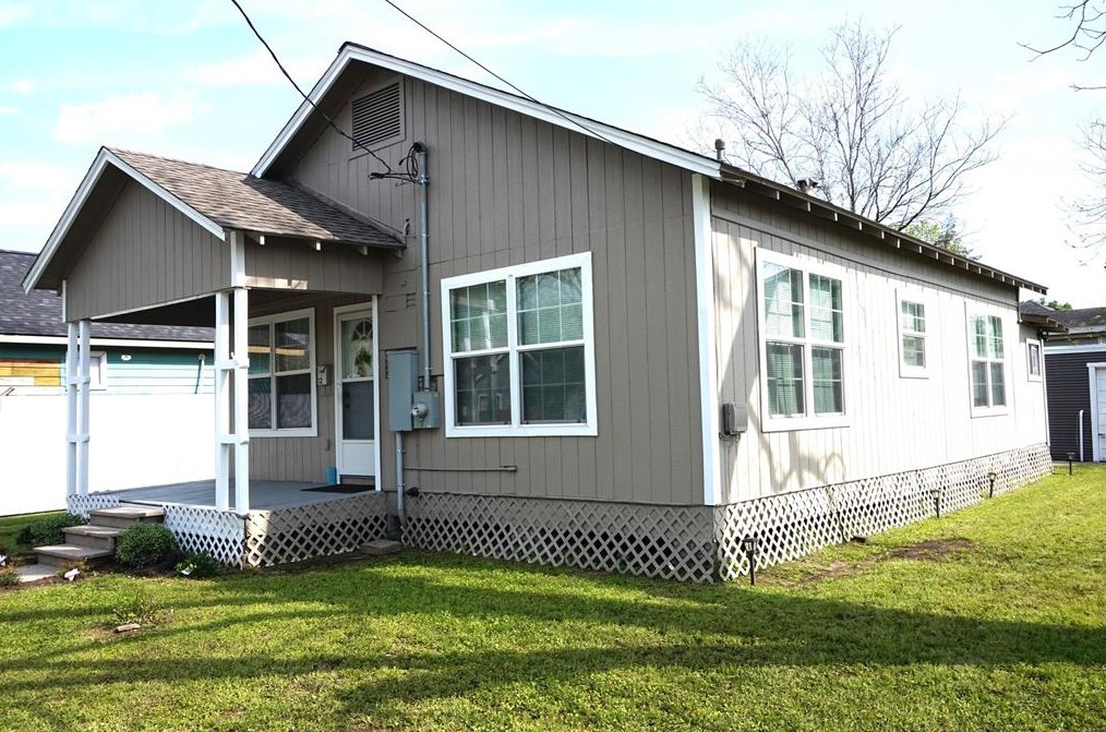 12 Homan St, Baytown, TX 77520-3041