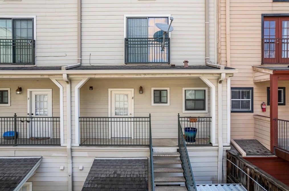 1602 Elgin St, Houston TX  77004-2852 exterior