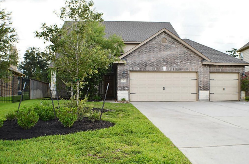 91 W Wading Pond Cir, Tomball, TX 77375