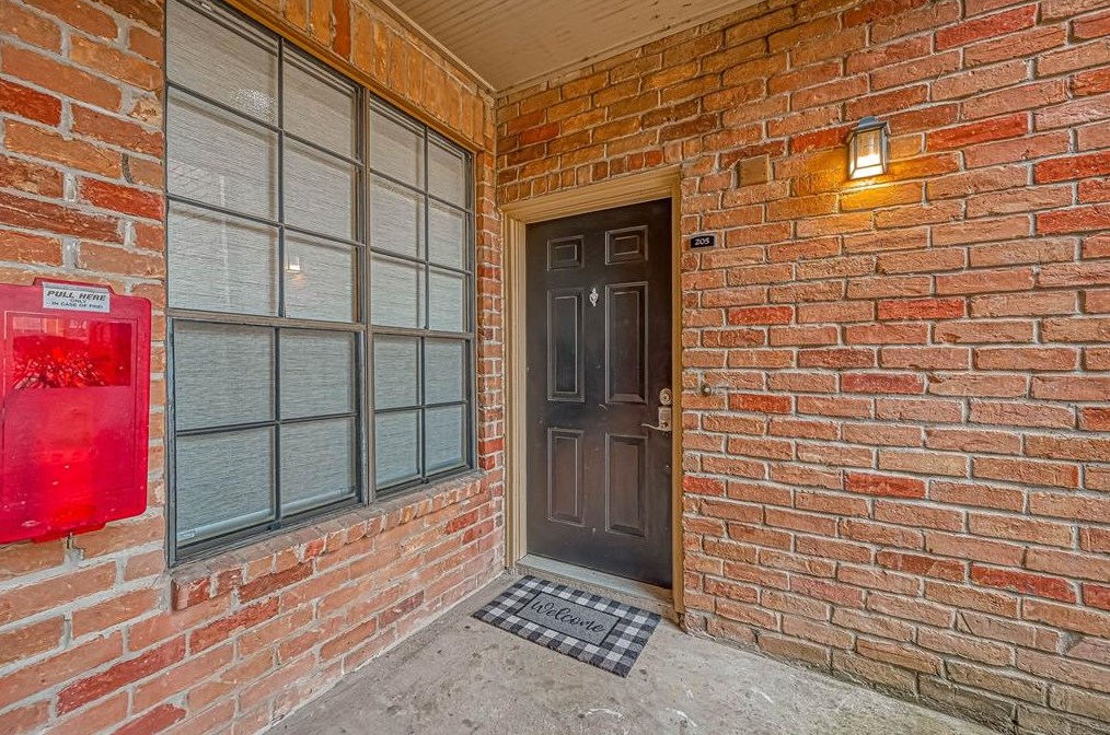 2255 Braeswood Park Dr Apt 205, Houston, TX 77030