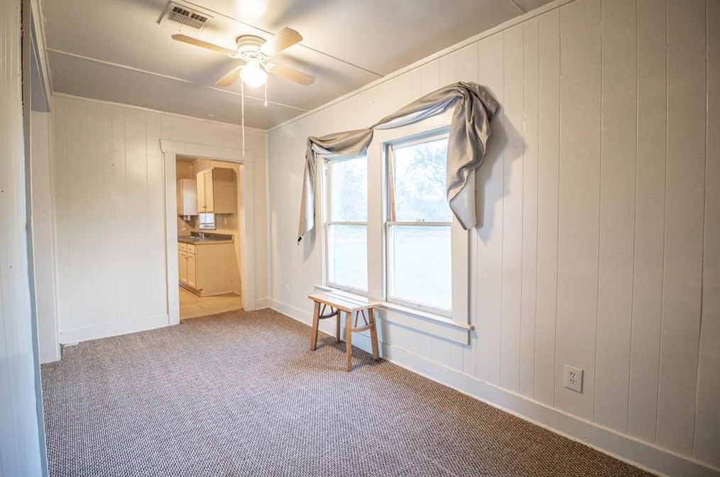 935 Main St, Hempstead, TX 77445-5220