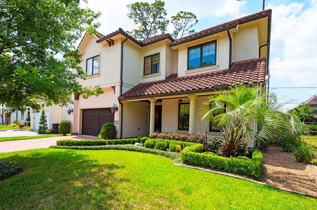 1419 Wakefield Dr, Houston, TX 77018-5129