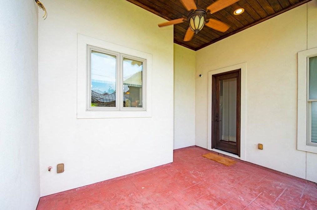 1419 Wakefield Dr, Houston TX  77018-5252 exterior