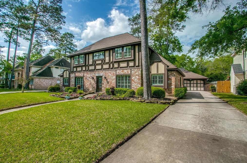 18327 Forest Elms Dr, Spring, TX 77388-5843