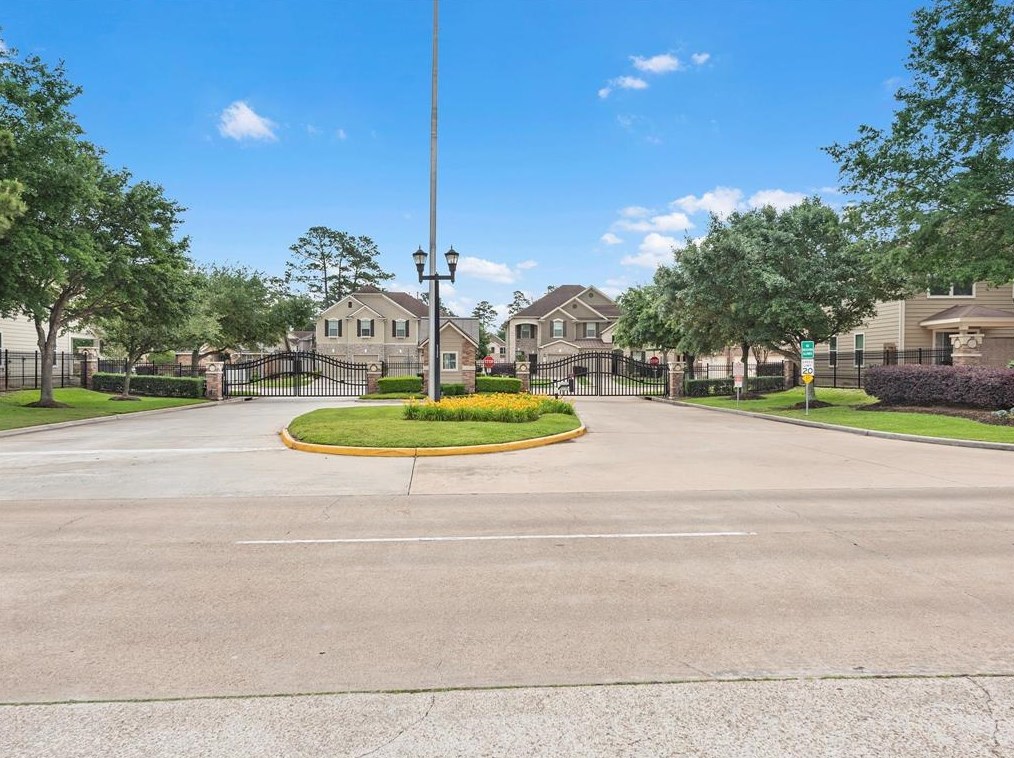 16029 Sweetwater Fields Ln, Tomball, TX 77377