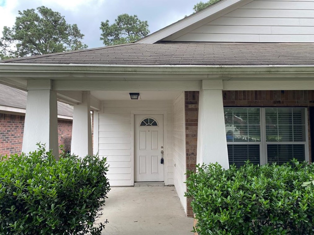 5010 Bridgevalley Ct, Spring TX  77379-5148 exterior