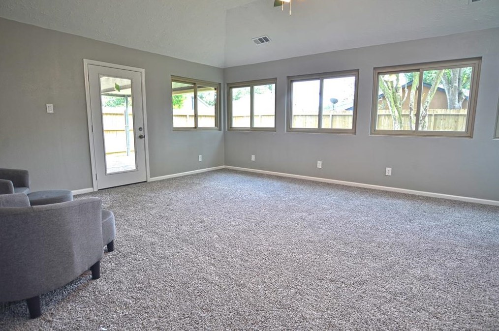 414 Capehill, Houston TX  77598-2618 exterior