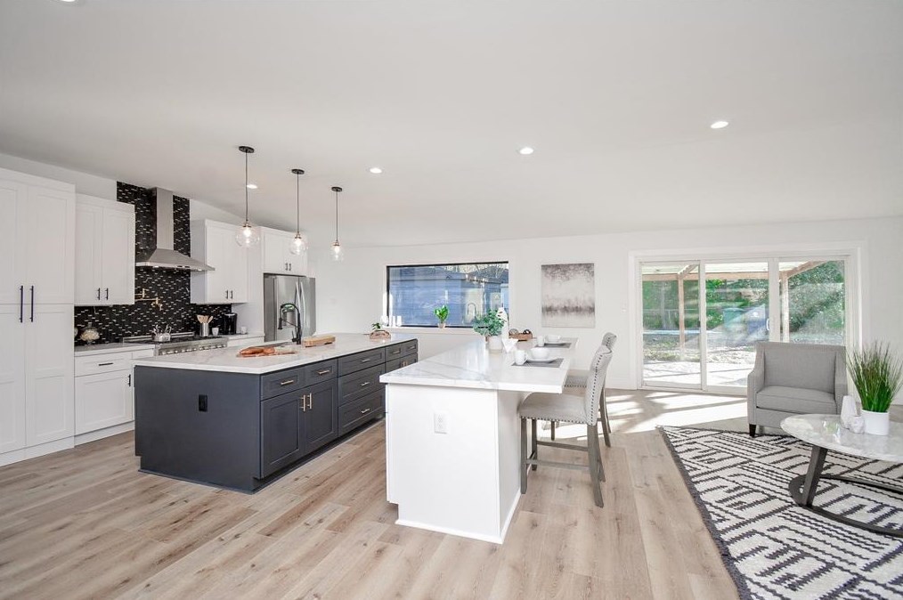 5503 Stillbrooke Dr, Houston, TX 77096-6125