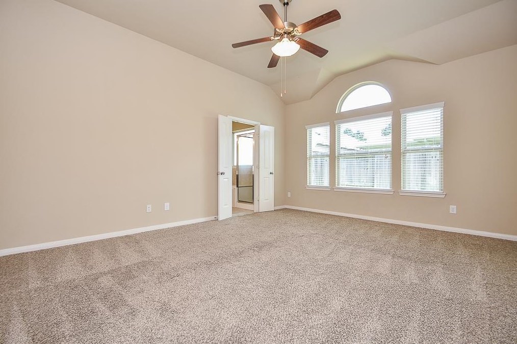 8806 Alicia Dr, Tomball, TX 77375