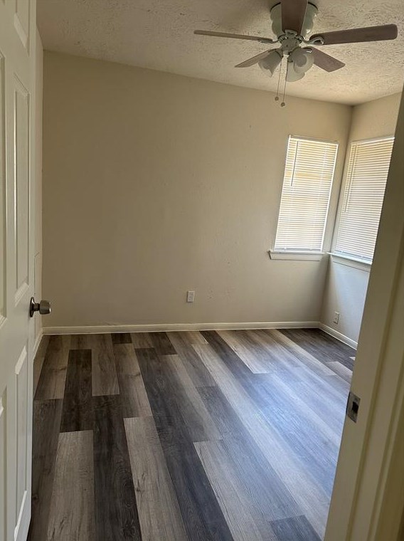 16155 Canaridge Dr, Houston, TX 77053-3472
