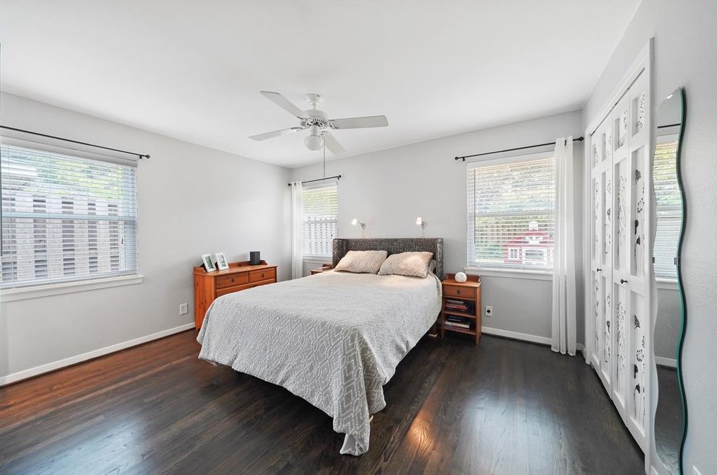 4721 Kinglet St, Houston TX  77035-3024 exterior