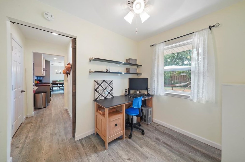 4721 Kinglet St, Houston TX  77035-3024 exterior