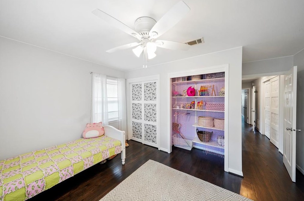 4721 Kinglet St, Houston TX  77035-3024 exterior