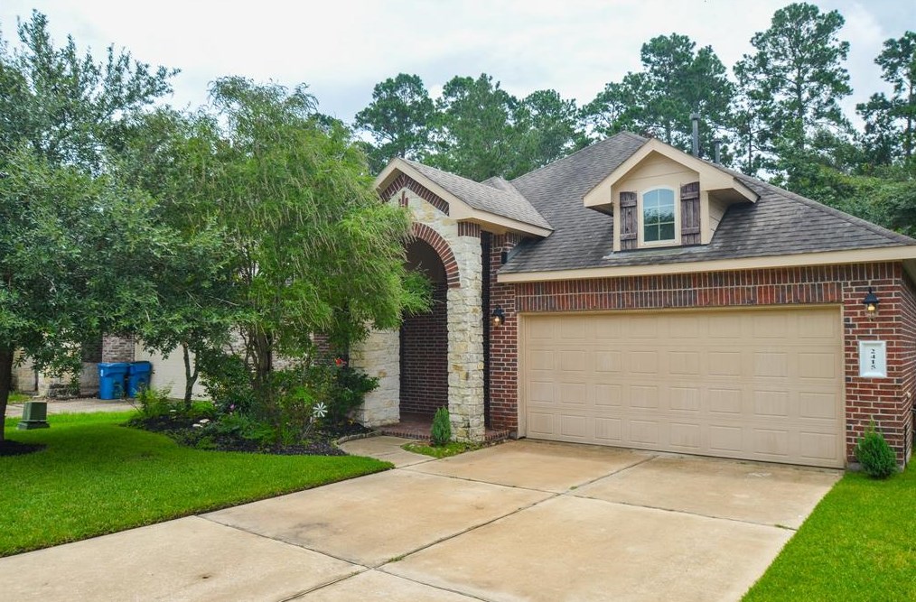 2415 Garden Shadow Dr, Conroe, TX 77384