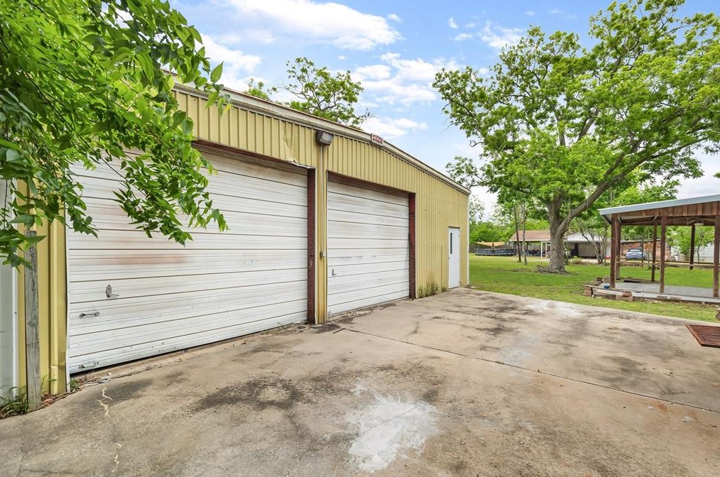 7341 Evans St, Houston TX  77061-2725 exterior