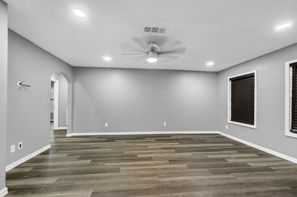 1206 Layton St, Baytown TX  77520-7113 exterior