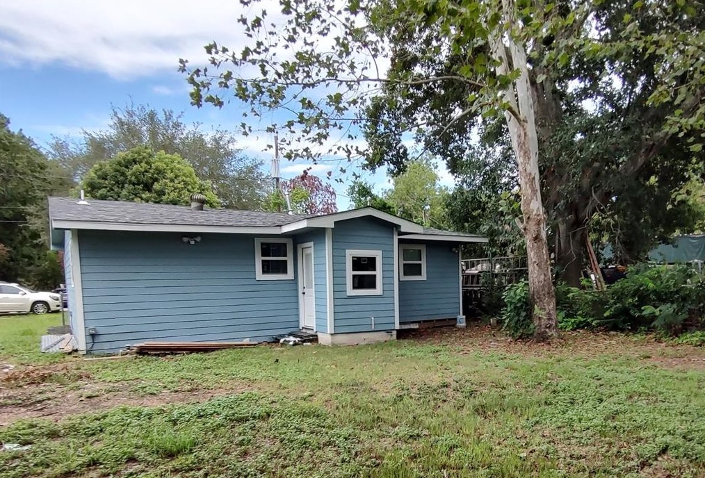 227 Kansas St, Bacliff, TX 77518
