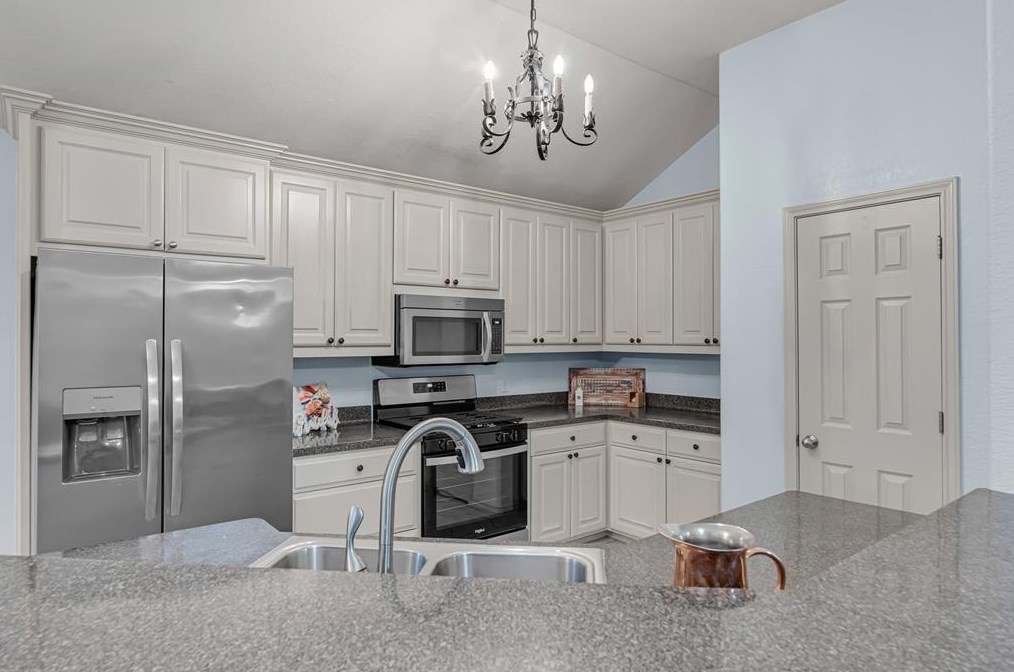 2314 Carisbrooke Loop, College Station, TX 77845