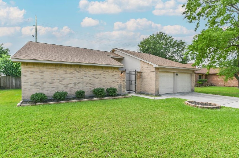 14123 Timberhaven Dr, Houston, TX 77066