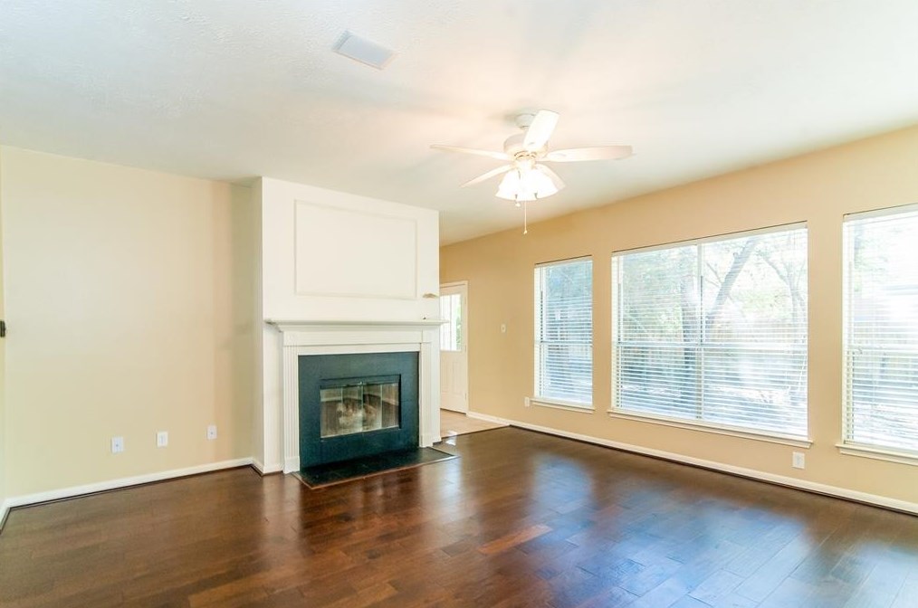58 Windbluff Ct, Spring TX  77382-1128 exterior