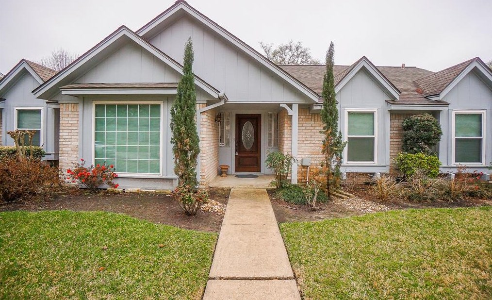 2326 Elmgate Dr, Houston, TX 77080