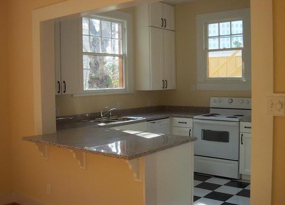 1818 Church St, Galveston, TX 77550-4824
