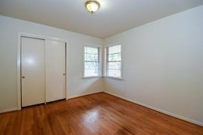 5042 Grape St, Houston, TX 77096-1513