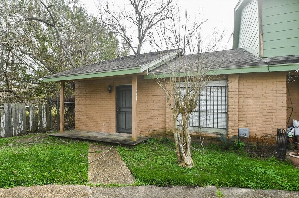 7843 Cook Rd, Houston, TX 77072-3267