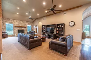 38766 Wyatt Chapel Rd, Hempstead, TX 77445 - Photo 16