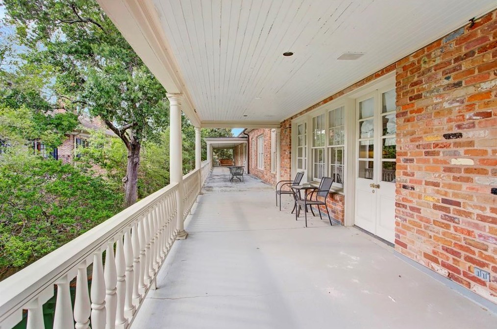3707 Inwood Dr, Houston TX  77057-3530 exterior