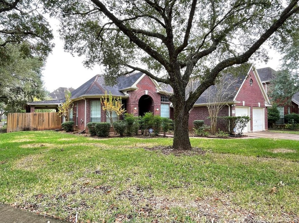4523 Springfield Lakes St, Sugar Land, TX 77479