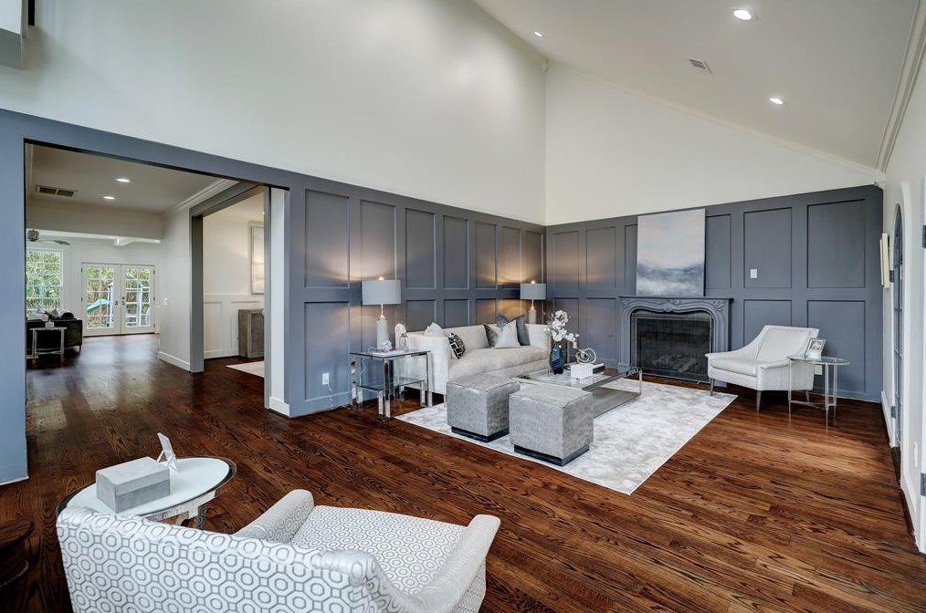 2027 Branard St, Houston TX  77098-2516 exterior