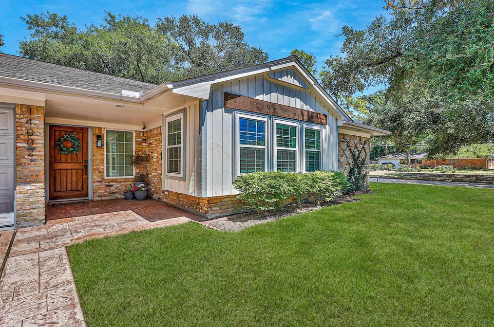 14002 Barryknoll Ln, Houston, TX 77079-3215