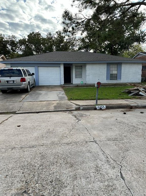 15855 Ridgeroe Ln, Houston, TX 77053