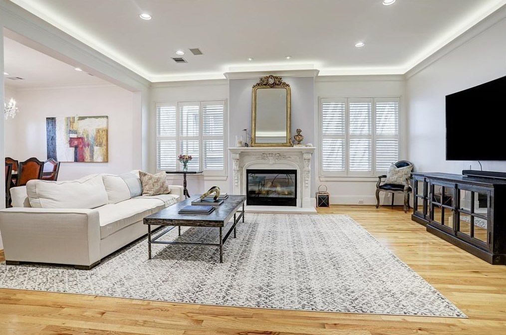 2426 W Main St Apt B, Houston, TX