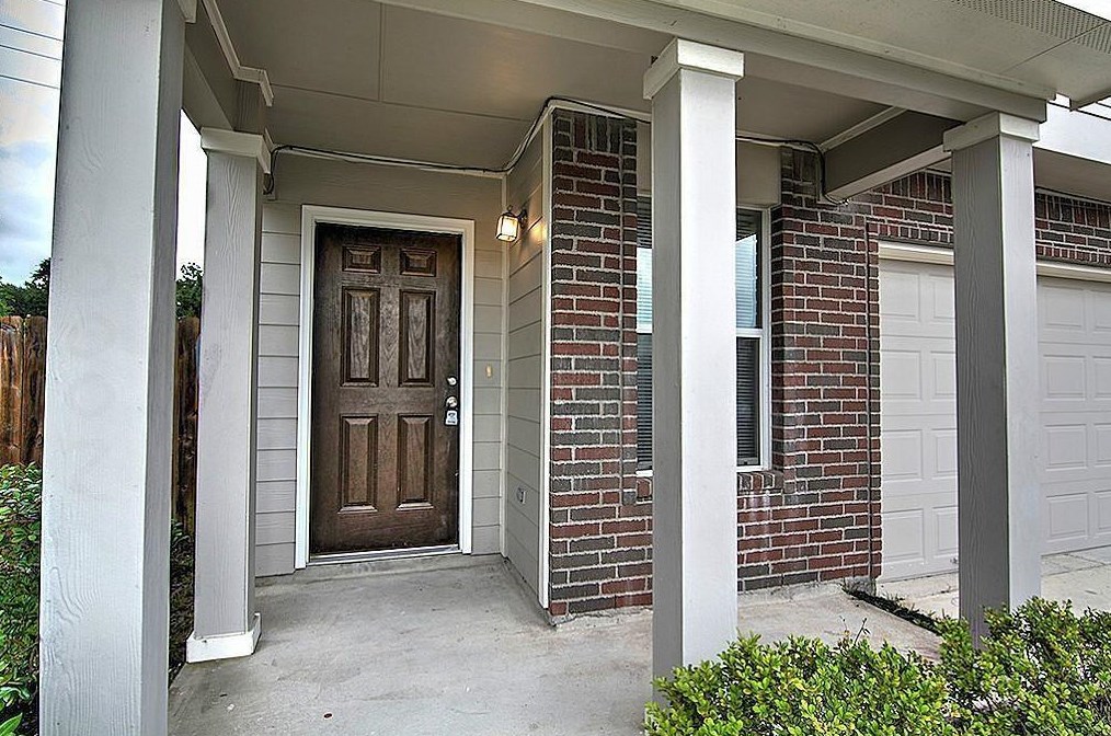 10002 Copper Hollow Ln, Houston, TX 77044
