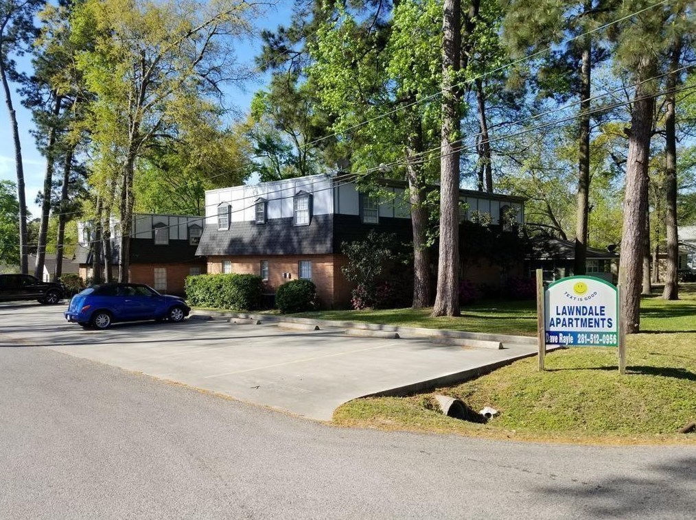 1305 Adams St #4, Conroe, TX 77301