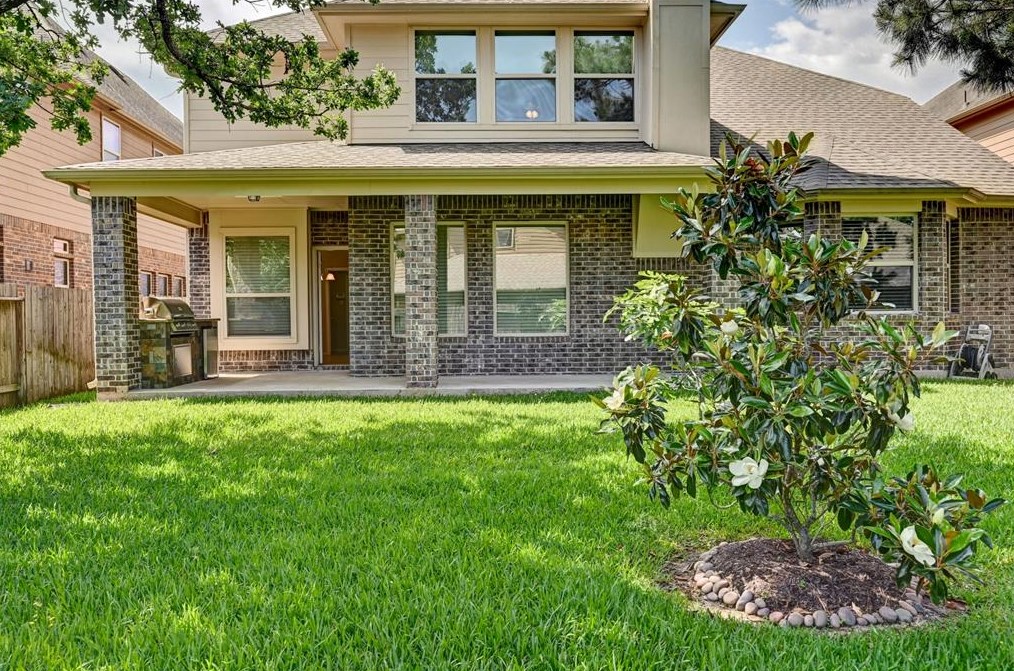 130 Fallow Buck Dr, Conroe TX  77384-1412 exterior