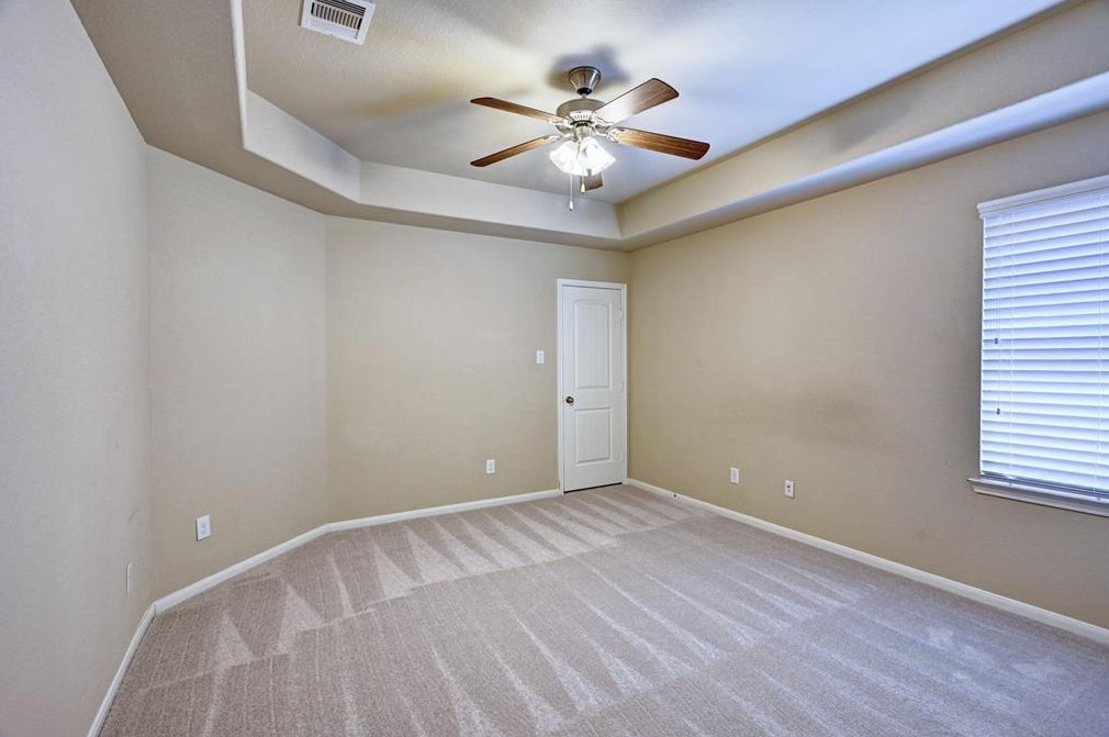 130 Fallow Buck Dr, Conroe TX  77384-1412 exterior