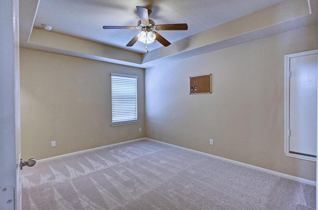 130 Fallow Buck Dr, Conroe TX  77384-1412 exterior