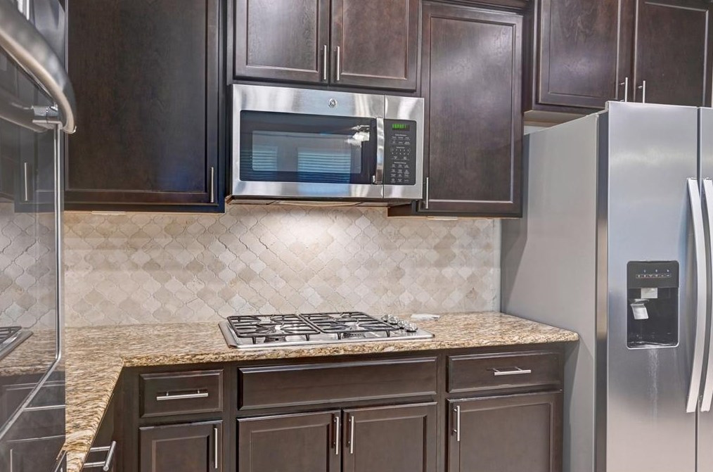 130 Fallow Buck Dr, Conroe TX  77384-1412 exterior